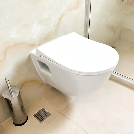 Korabi Luk 695 아파트