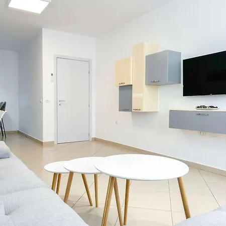 Korabi Luk 695 Durres