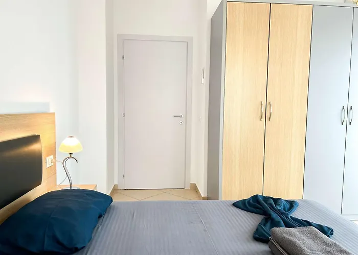 Apartment Korabi Luk 695 *