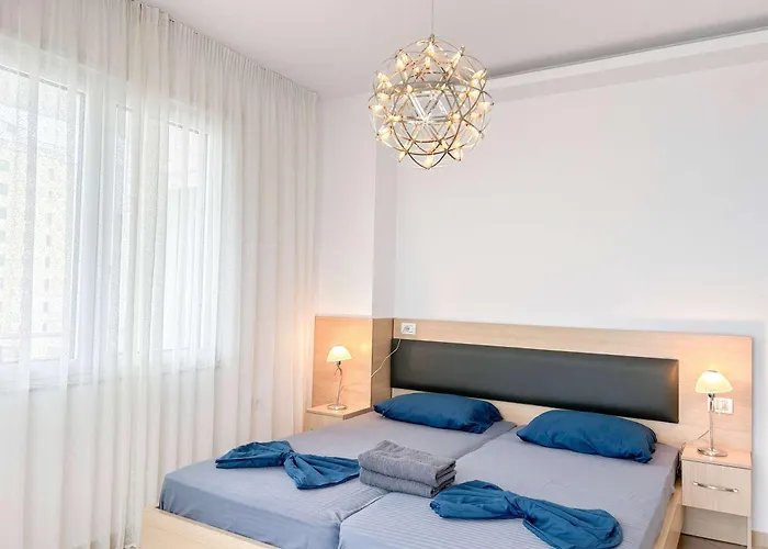 Korabi Luk 695 Apartment *