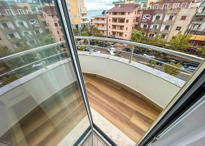Korabi Luk 695 Apartment