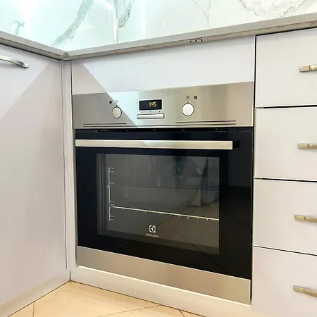 Appartamento Korabi Luk 695 *