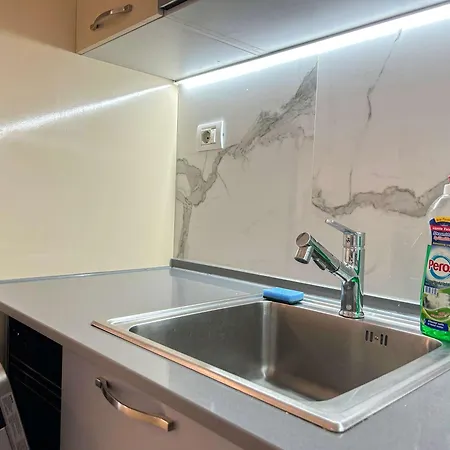 Apartament Korabi Luk 695