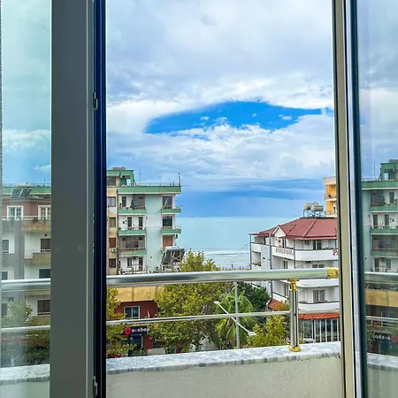 Apartament Korabi Luk 695 *