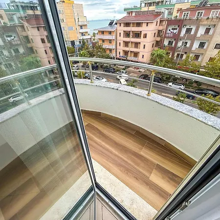 Korabi Luk 695 Apartament