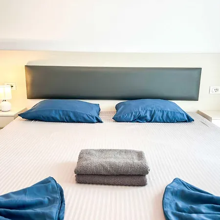 Korabi Luk 695 Durrës