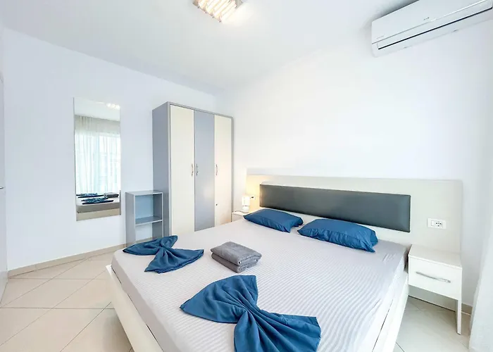 Korabi Luk 695 * Durrës