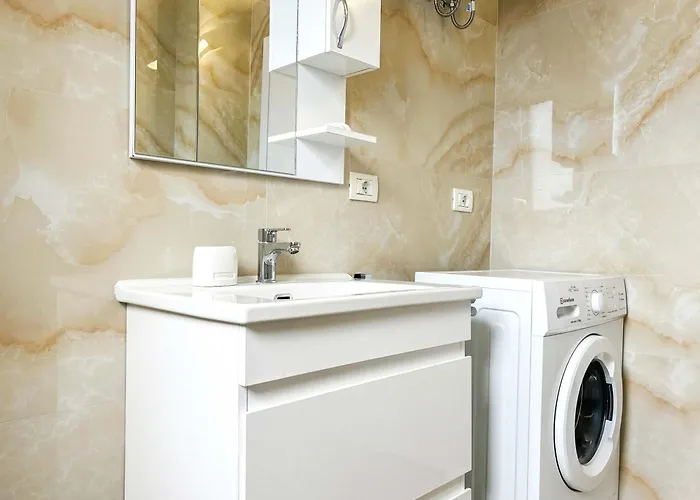 Korabi Luk 695 Durrës