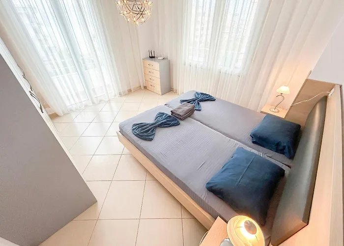 Korabi Luk 695 * Durrës