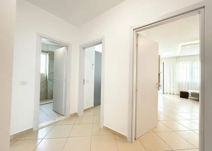 Korabi Luk 695 * Durrës